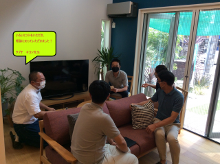 住宅デザイナーのタブチキヨシ先生が来てくださいました、と夏季休暇のお知らせ