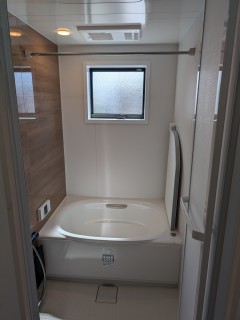 マグネット収納で快適バスルーム！