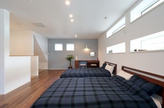 ダーク系の床×建具色いろいろ組み合わせ事例